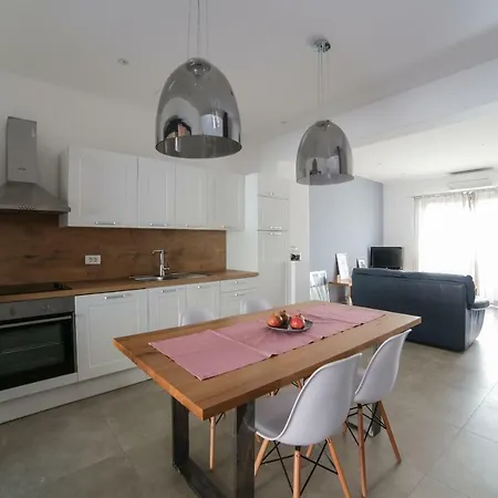 Apartment Lemon House