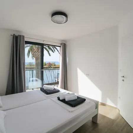 Lemon House Apartment Komin (Dubrovnik-Neretva)