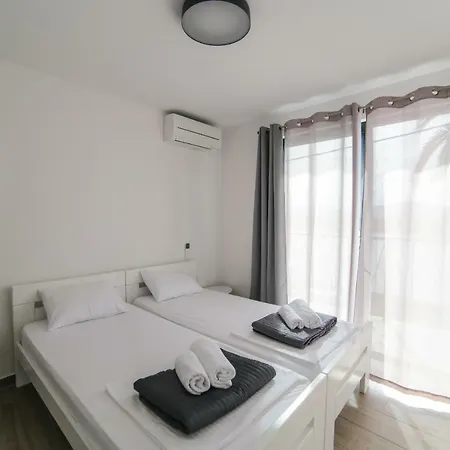Apartment Lemon House
